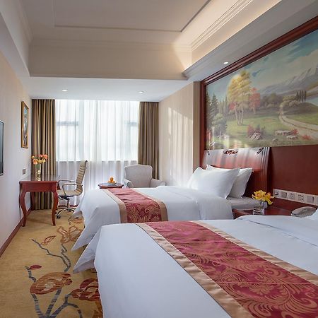 Vienna Hotel Zhongshan Guzhen Town Center Exterior foto